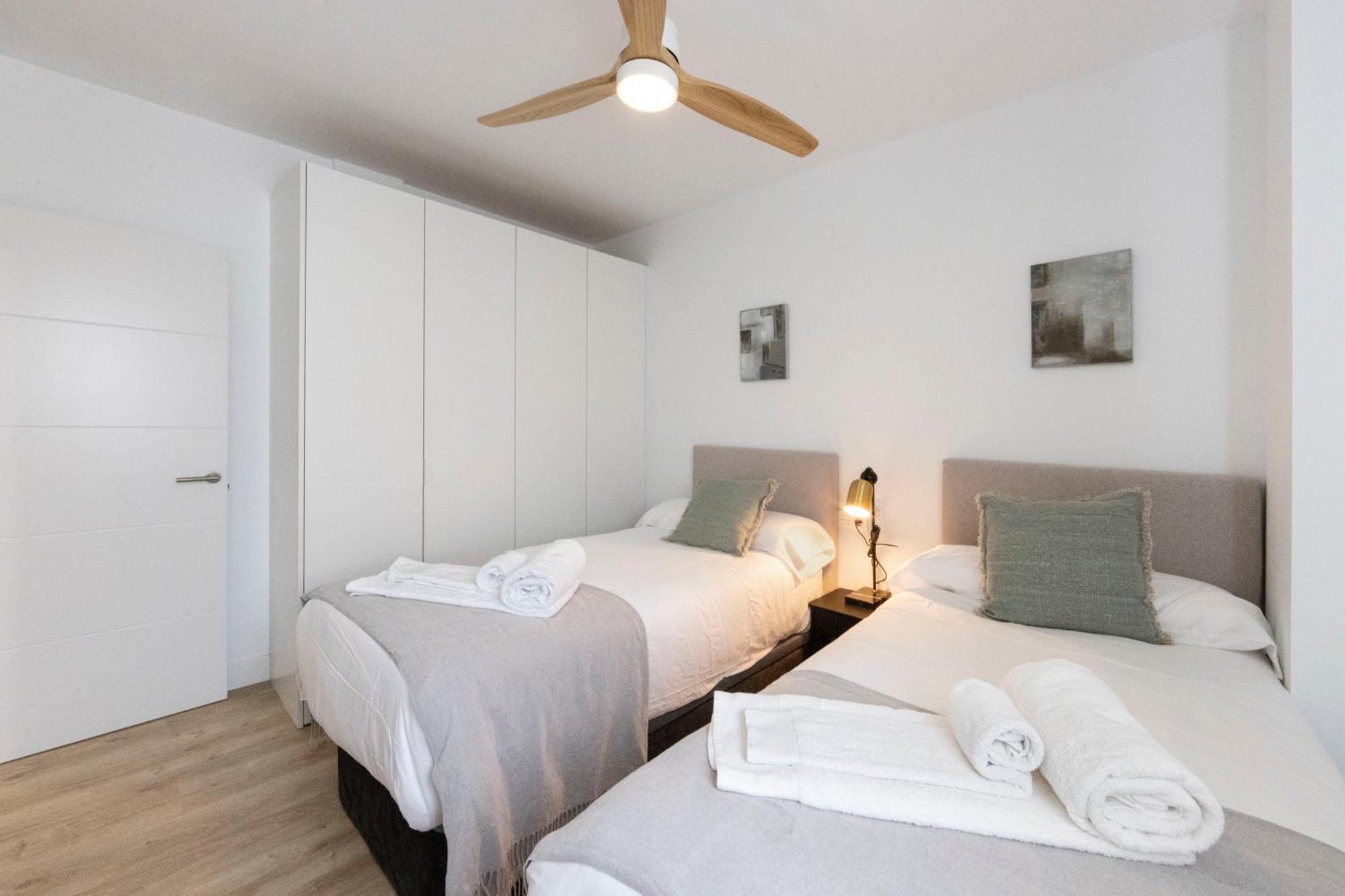Homity Holidays - Playa Granada - Mar De Astrid Motril Kültér fotó