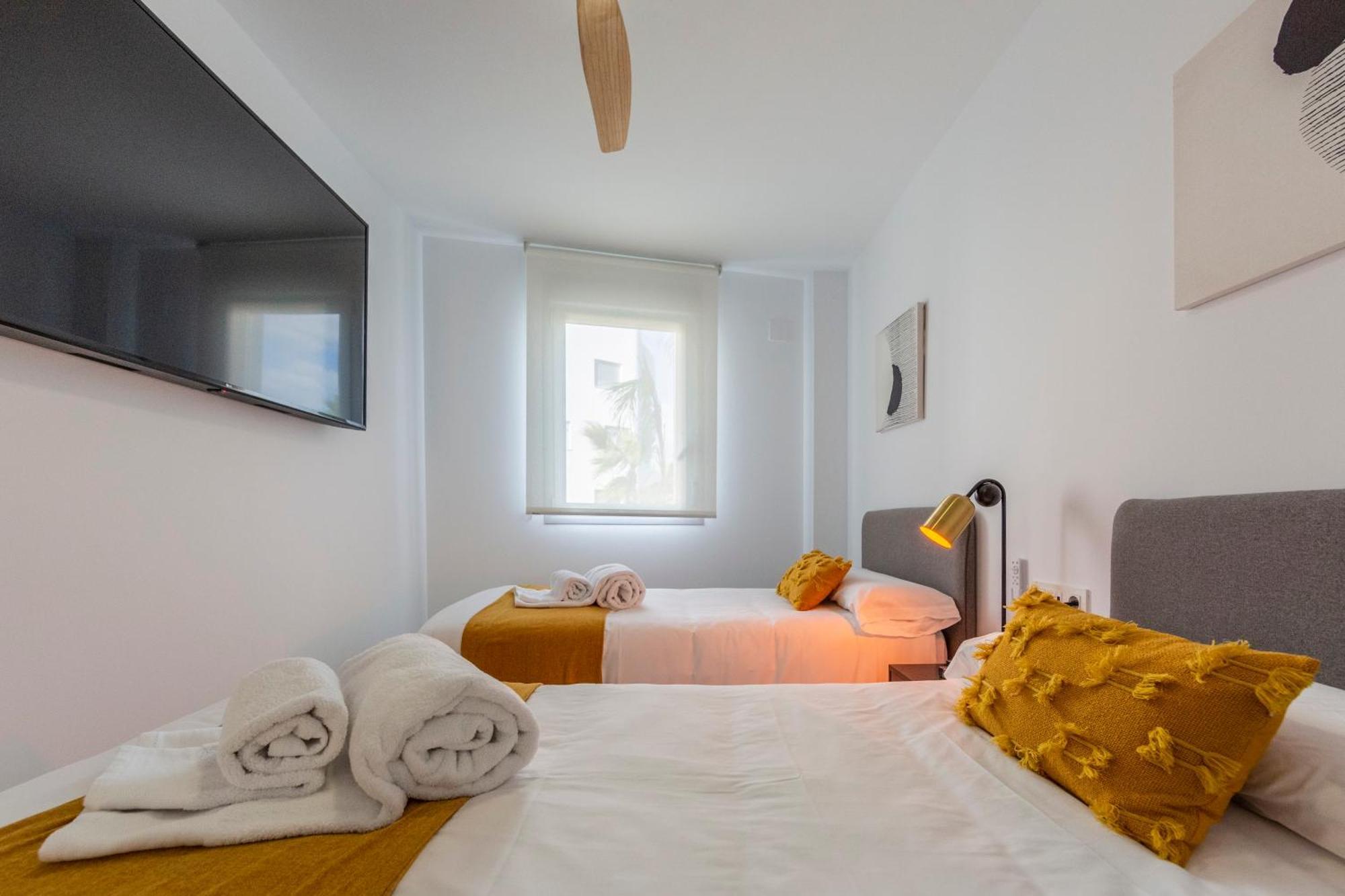 Homity Holidays - Playa Granada - Mar De Astrid Motril Kültér fotó